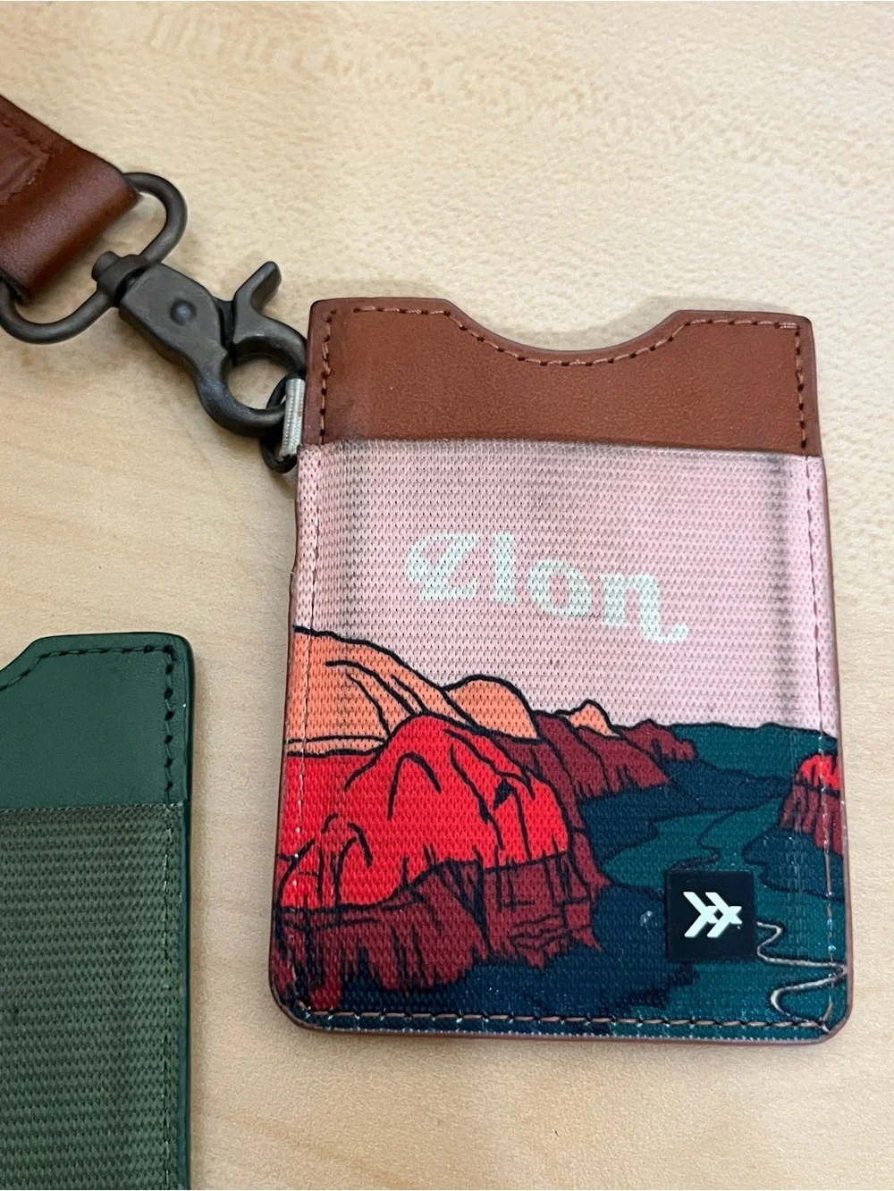Lot of 2 THREAD Elastic Vertical Wallet in Olive and Zion National Park